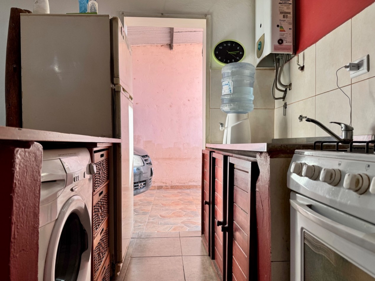 VENTA CASA DOS DORMITORIOS EN CALLE SANTA MARIA