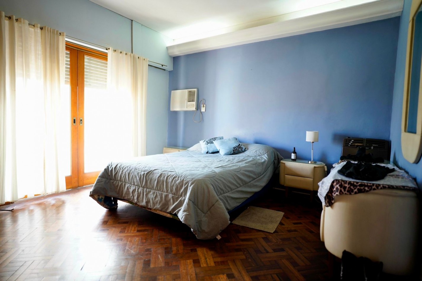 VENTA CASA 3 DORMITORIOS 2 COCHERAS EN PLANTA ALTA