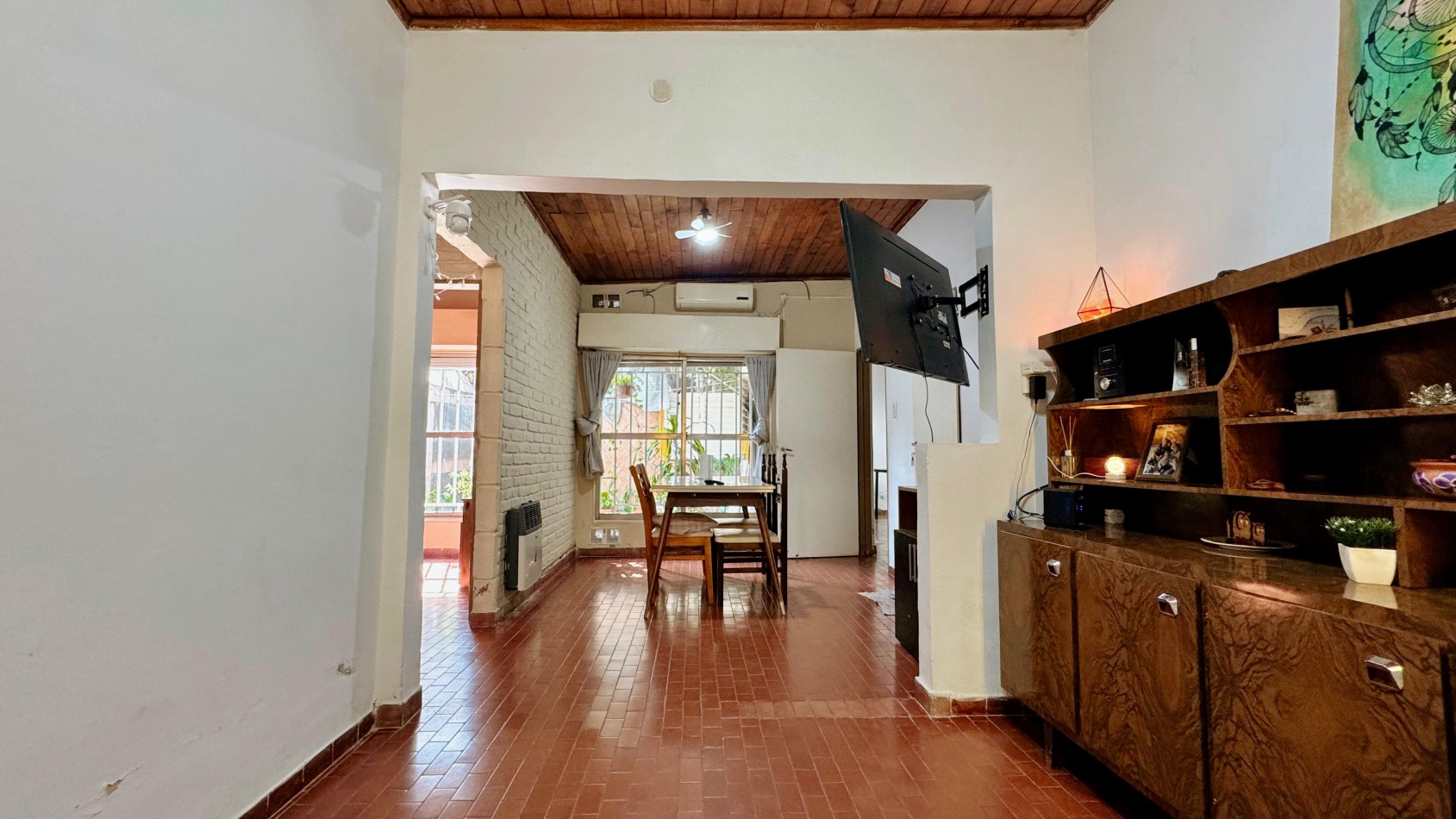 VENTA CASA 2 DORMITORIOS Y COCHERA BARRIO SANTA LUCIA