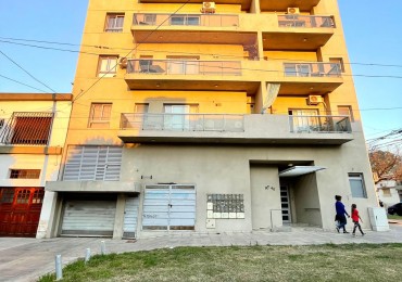 VENTA COCHERA EN LA RIOJA Y ROSARIO DEL TALA